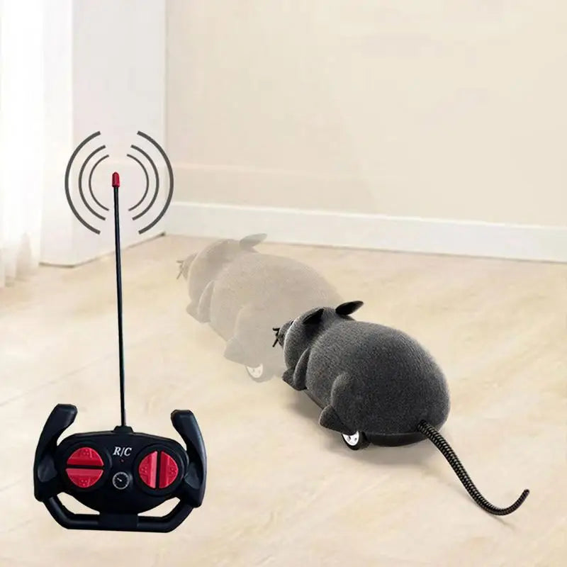 Remote Control Mouse Electronic Moving Toys For Cats Squeaky Mouse Cat Toy Battery Powered Mimics Motion